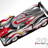 Audi R18 Le Mans 2011 en carbone et en couleur…